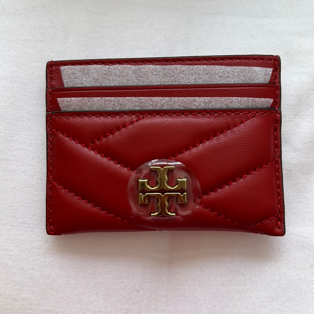 Tory Burch NWT Kira Chevron Card Case red ♥️